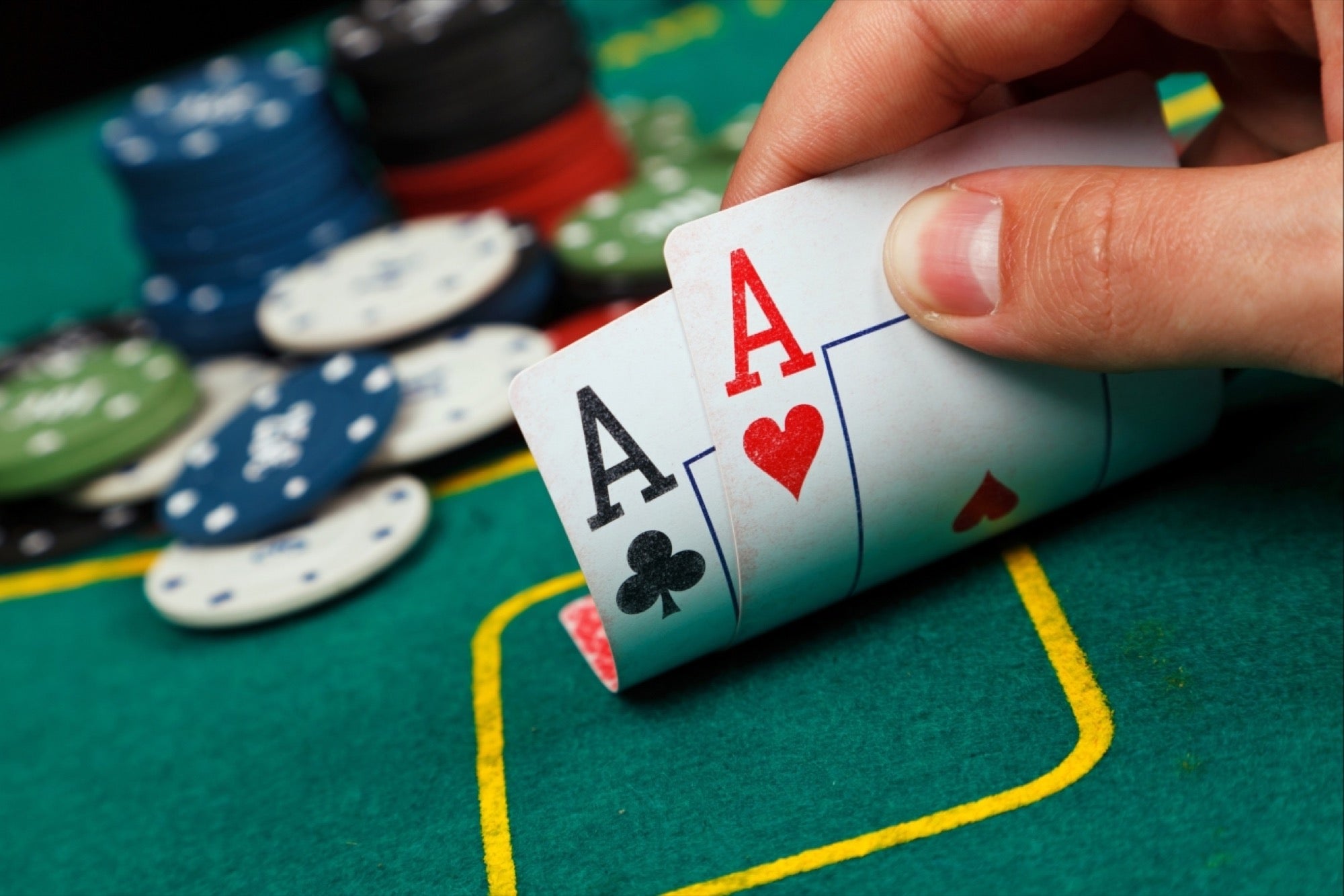Melakoni Judi Poker Online Sah Oleh Terkemuka Sakali Merangsang